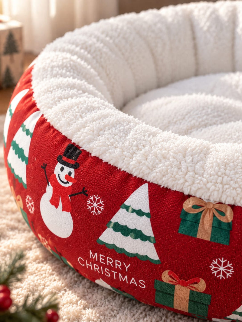SnoozeNest™ Christmas Pet Bed